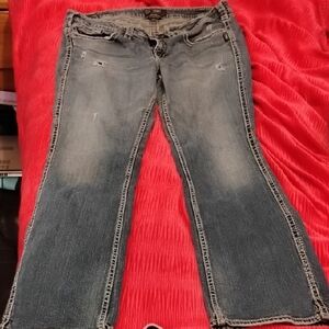 Stylish Light Wash Women's Jeans